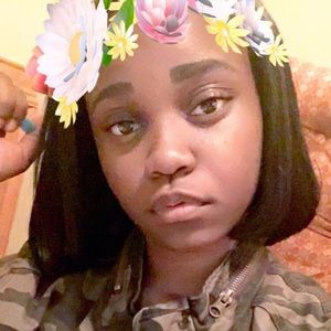 Meet your Posher, Darnella